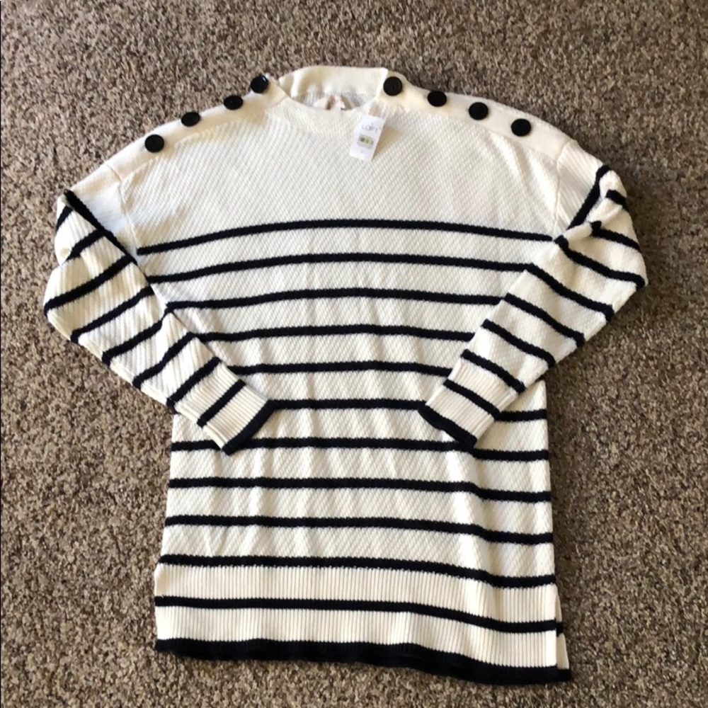 LOFT NWT sweater